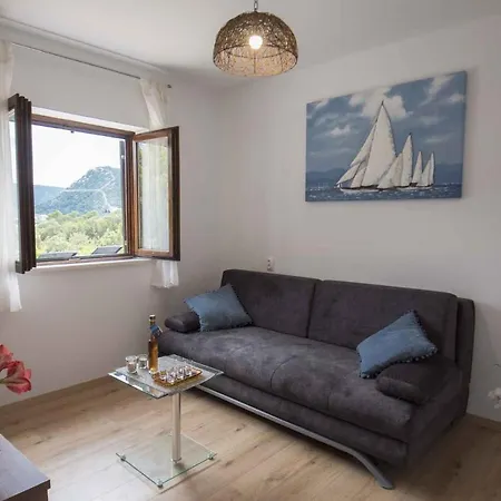Holiday In Ston/peljesac 37221 別荘
